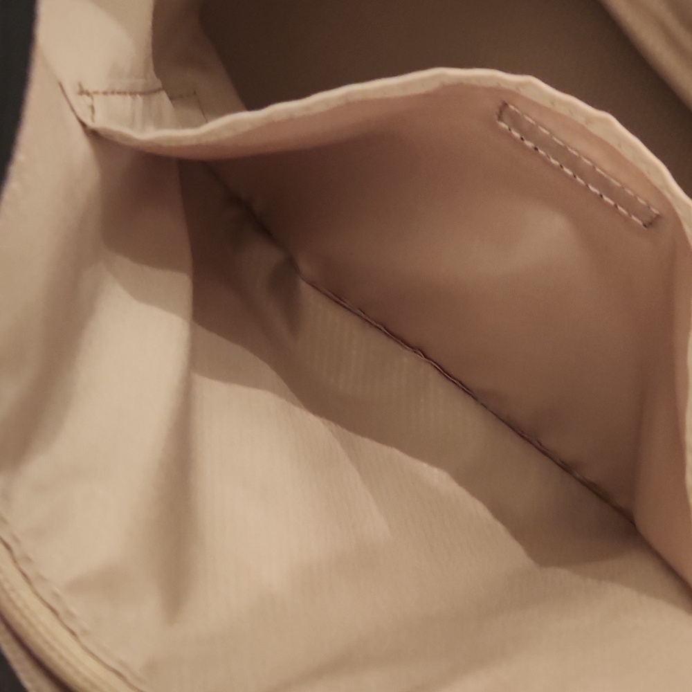 Tumi NWOT Everyday Tote - Picture 8 of 14